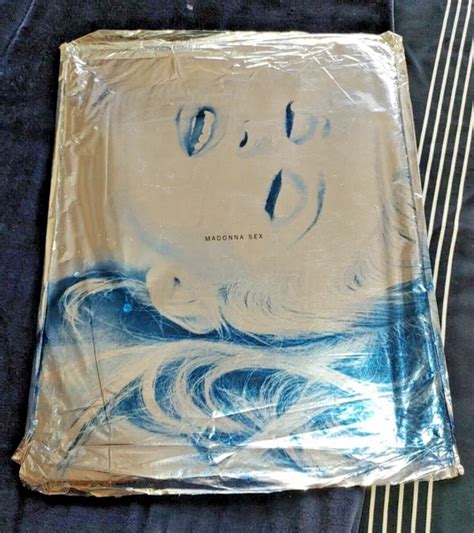 MADONNA SEX BOOK UK 1ère ÉDITION NBR 0811195 BANDE DESSINÉE CD COUVERTURE MYLAR BELLE COPIE