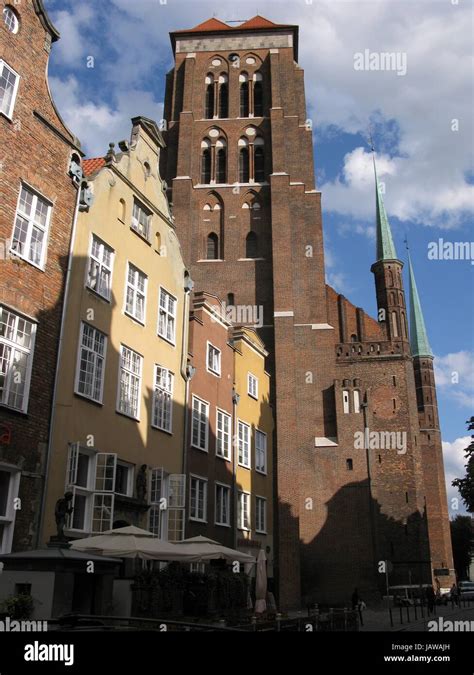 Danzig Altstadt Mit Marienkirche Stock Photo Alamy