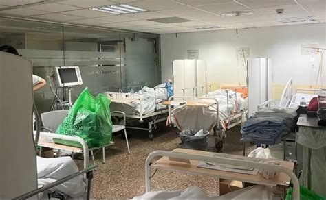 Urgencias Y Listas De Espera La Falta De Camas En El Hospital Cl Nico