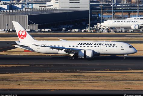 Ja J Japan Airlines Boeing Dreamliner Photo By Gz T Id