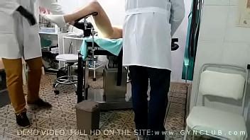 Orgasmo ginecológico duro en la mesa ginecológica XVIDEOS
