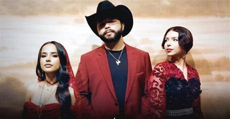 Becky G estrena su video Por el Contrario junto a Ángela y Leonardo Aguilar