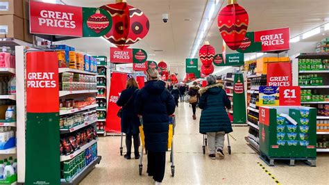 Sainsbury’s Christmas 2021 opening times - what time shops open and