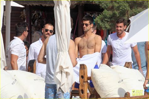 Novak Djokovic Enjoys Shirtless Vacation After French Open Defeat Photo 3132168 Novak