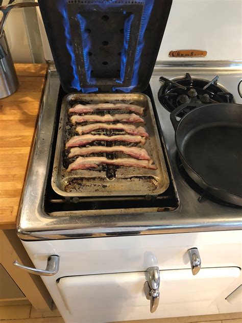 Living With A Vintage Chambers Stove Retro Stove Gas Works