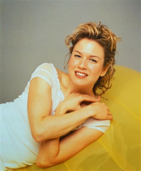 AtoZ Hotphotos Renee Zellweger Hot Stills