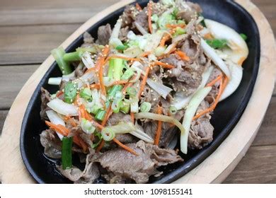 Korean Bulgogi On Hot Plate Stock Photo 1098155141 Shutterstock