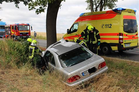 Reportnet De Nauen Zwei Unf Lle Bei Lietzow Berge Legen Verkehr