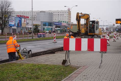 Zatoka autobusowa z nową nawierzchnią Jastrzębie Zdrój