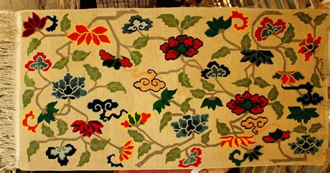 Carpet Design #46 – Floral Design – Tibetan Refugee Self Help Centre