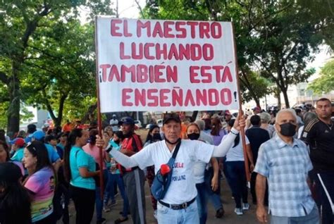 Cendas Un Docente Necesita Salarios Al Mes Para Alimentar A La