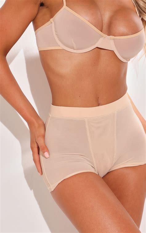 Boxer en mesh stretch nude à détail coutures PrettyLittleThing FR