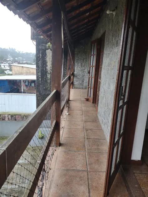 Casa na Rua João Macedo Coronel Veiga em Petrópolis por R 1 500 Mês