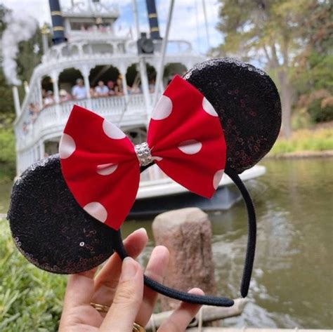 Minnie Mouse Bow Headband