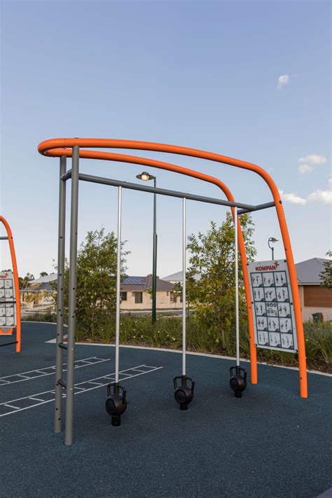 Outdoor Fitness Equipment | Outdoor fitness equipment, Outdoor workouts, Outdoor gym