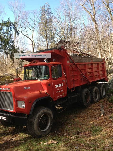 1982 Mack Dm6855