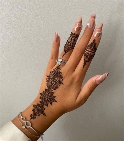 Simple Henna Tatouage Au Henné Modèles Tatouages Au Henné Modèles