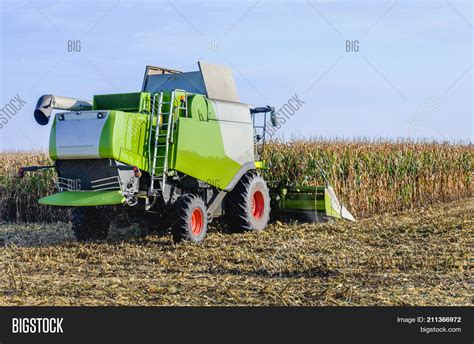 Combine Harvester Image & Photo (Free Trial) | Bigstock