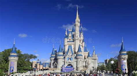 Mondo Del Walt Disney Del Castello Del Disney Cinderella Immagine