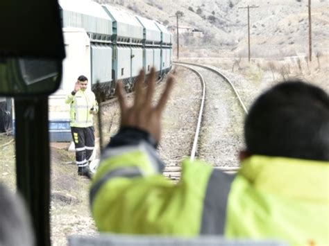 TCDD Genel Muduru Akbas Erzincan Demiryolu Hattinda Incelemelerde Bulundu