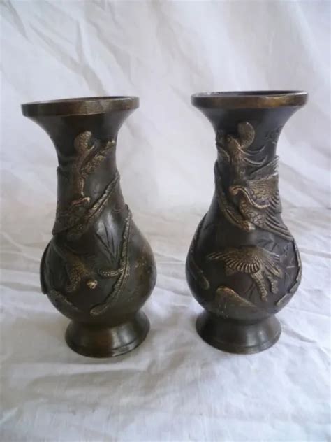 PAIRE DE VASES EN BRONZE CHINE INDOCHINE VIETNAM DECOR ZOOMORPHE XIXème