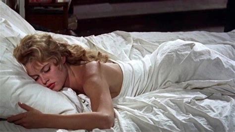 Free Sissy Dreams Shemale Porn Videos Xhamster