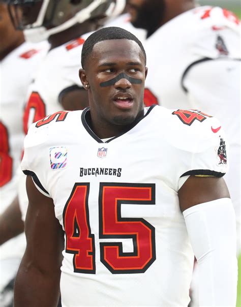 LB Devin White Addresses Bucs Departure