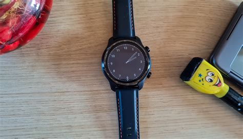 TicWatch Pro 3 Review, Pros and Cons - Should you buy it? - Smartprix.com
