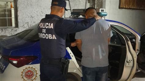 Un Hombre Detenido Por Golpear A Su Pareja Y Dañarle El Auto El