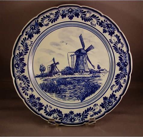 Delft Blue Plates Value - Peter Brown Bruidstaart