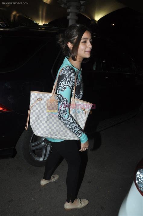 Alia Bhatt Snapped At Airport After They Return From Delhi On 16th