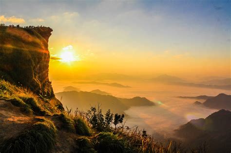 Pemandangan Sunset Di Gunung Homecare24