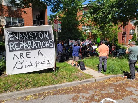 14 tenants file lawsuit after vacating Wesley apartments - Evanston