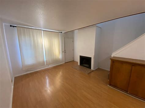 Cozy Condo Available Now W Judy Ct Visalia Ca Apartment