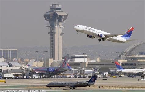 Airlines: Los Angeles LAX International Airport Guide