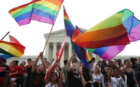 Suprema Corte dos EUA legaliza casamento gay em todo o país Época Negócios Ação