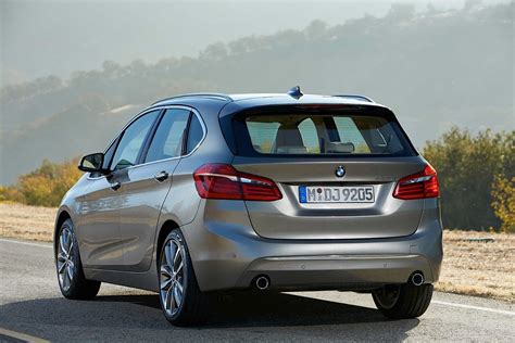 Bmw Expands 2 Series Active Tourer Range With 220i 216d 220d And Xdrive Models Autoevolution