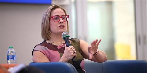 Sinema slams GOP for voting to keep border 'crisis as a talking point ...