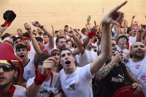 San Fermín 2023 El encierro de la villavesa