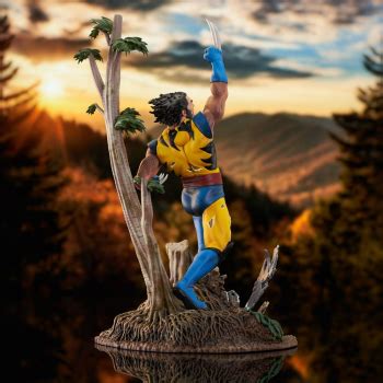 Wolverine (90's Comic) Statue Marvel Gallery, 28 cm | BlacksBricks