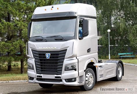 Седельный тягач КАМАЗ-54901 М1855