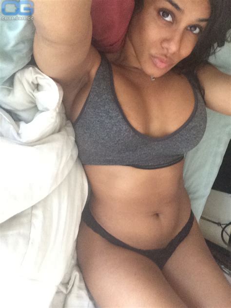 Emmaly Lugo Nude Pictures Photos Playboy Naked Topless Fappening