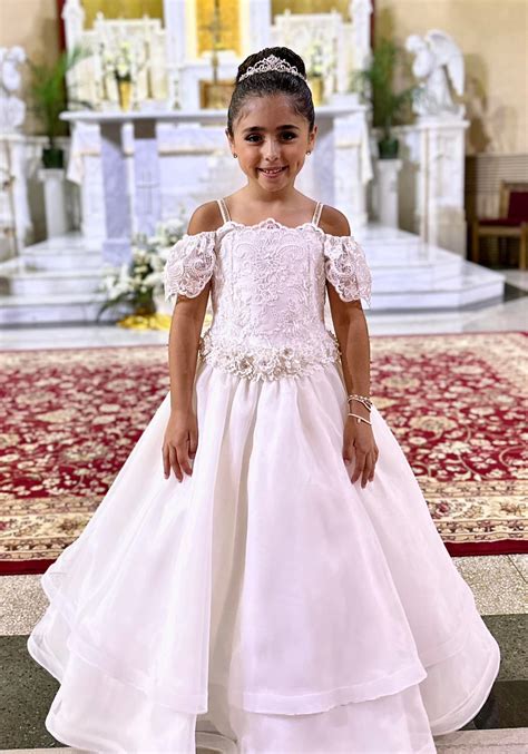 Critics react to the bold style of anthony rodia comedy 1