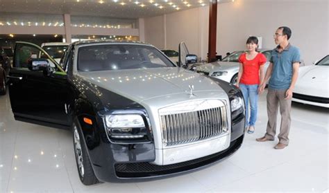 rolls royce announces  vn dealership