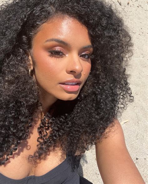 Ally Renee | The beach will always fix everything #curlyhair #explore #