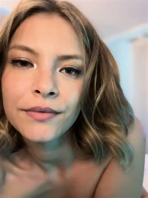 Sexy Blonde Annie 2024 05 04 174521