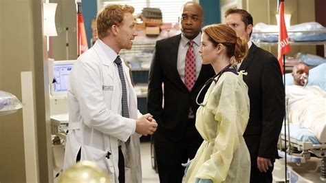 Watch Grey S Anatomy Season 10 Episode 24 Season Finale Fear Of The Unknown Online