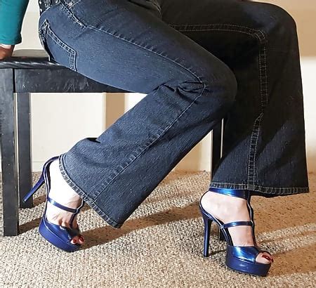 Butt In Hot Tight Jeans Thong And Heels Cd Pics Xhamster