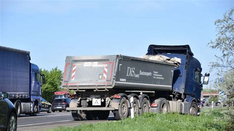 Lkw Unfall Auf A6 Im Rhein Neckar Kreis Fahrer 38 Verletzt Hoher