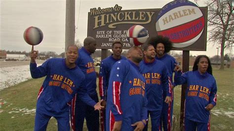 Harlem Globetrotters Play In Hinckley In Honor Of 1st Road Game Abc7 Chicago